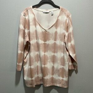 Isaac Mizrahi Live! Size Large, tan and cream color top